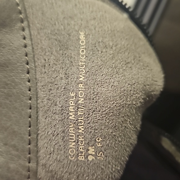 EUC black Earth booties. - Picture 8 of 9